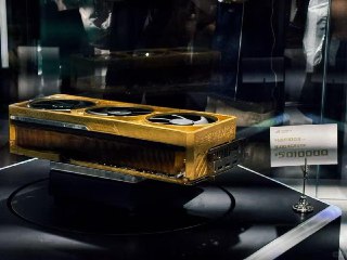 🖼 华硕在BW展出5公斤纯金RTX 5090，售价500万