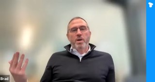 Ripple 首席执行官布拉德·加林豪斯 (Brad Garlinghouse) 表示：该公司之前 110 亿美元的估值”非常过时”，并透露其持有的 XRP 总价值超过 1000 亿美元。随着美国 SEC 诉讼的进展，XRP 最近成为全球第三大加密货币，市值超过 USDT，尽管该机构在判决 XRP 不属于证券后对处罚提出了上诉。▪ Telegram ▪ X ▪ 社区 ▪来源